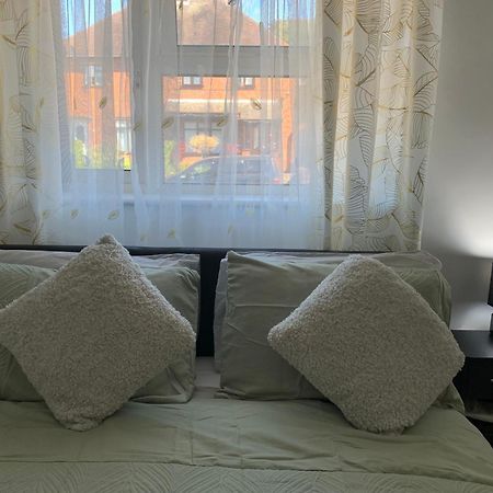 Double Room Bentilee Bucknall  Екстер'єр фото