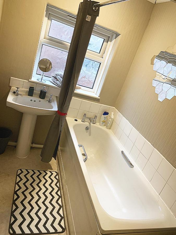 Double Room Bentilee Bucknall  Екстер'єр фото