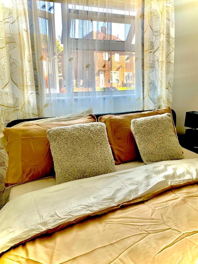 Double Room Bentilee Bucknall  Екстер'єр фото